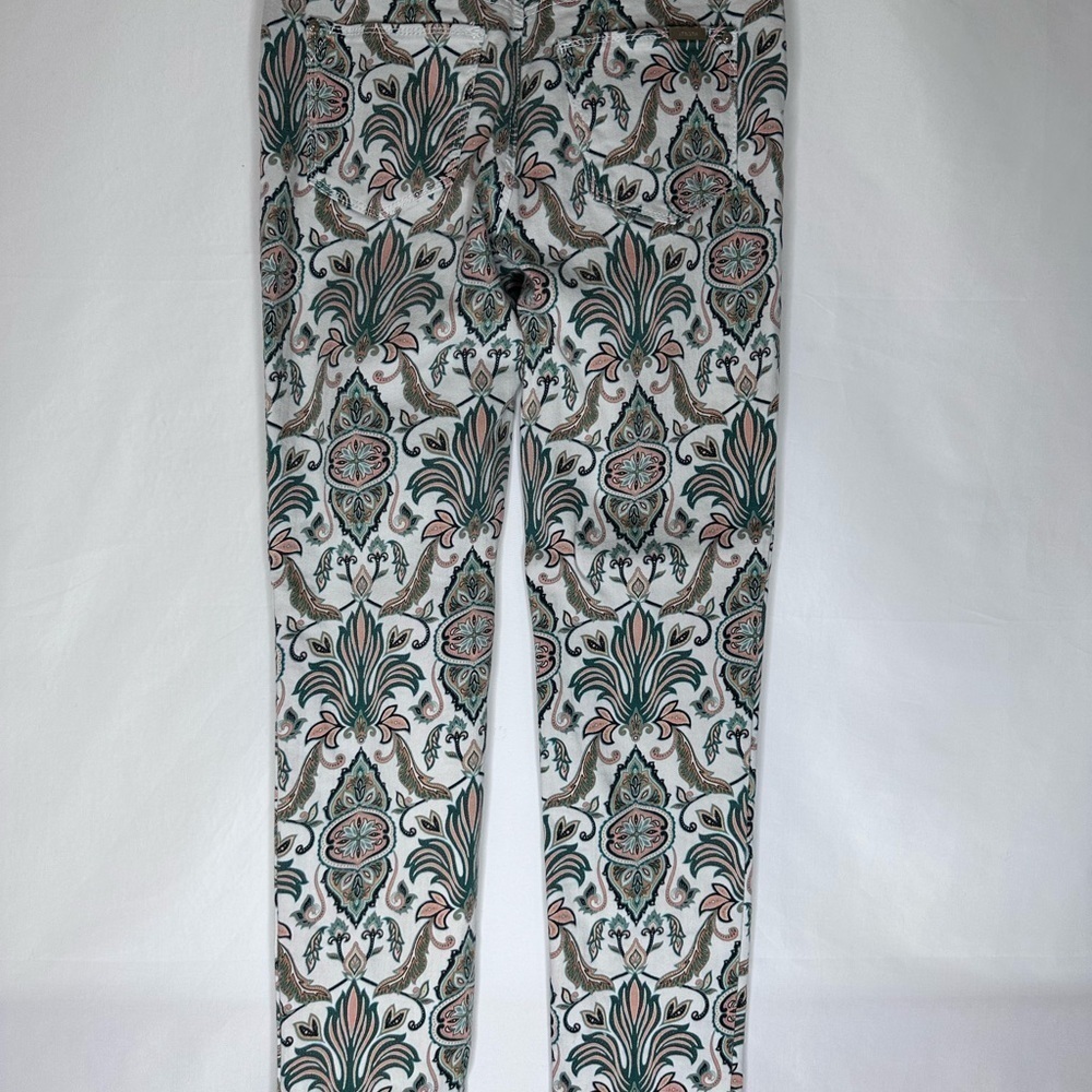 Chico’s The So Slimming Girlfriend Slim leg Ankle Jean - Picture 4 of 7